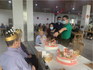 不忘初心，砥礪前行—白鶴敬老院的慰問之行